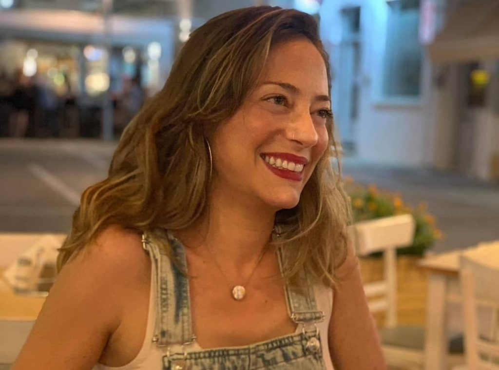 Η Αλεξάνδρα Ούστα, το αλκοόλ, οι γονείς και οι απώλειες