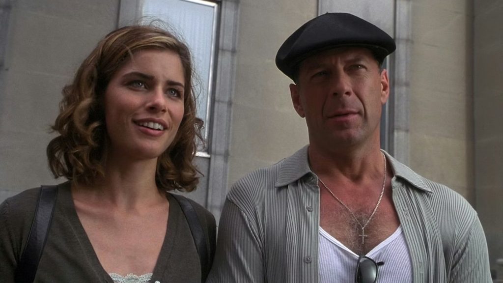 Πώς βρέθηκε η Αμάντα Πιτ στον «Mαφιόζο της Διπλανής Πόρτας»