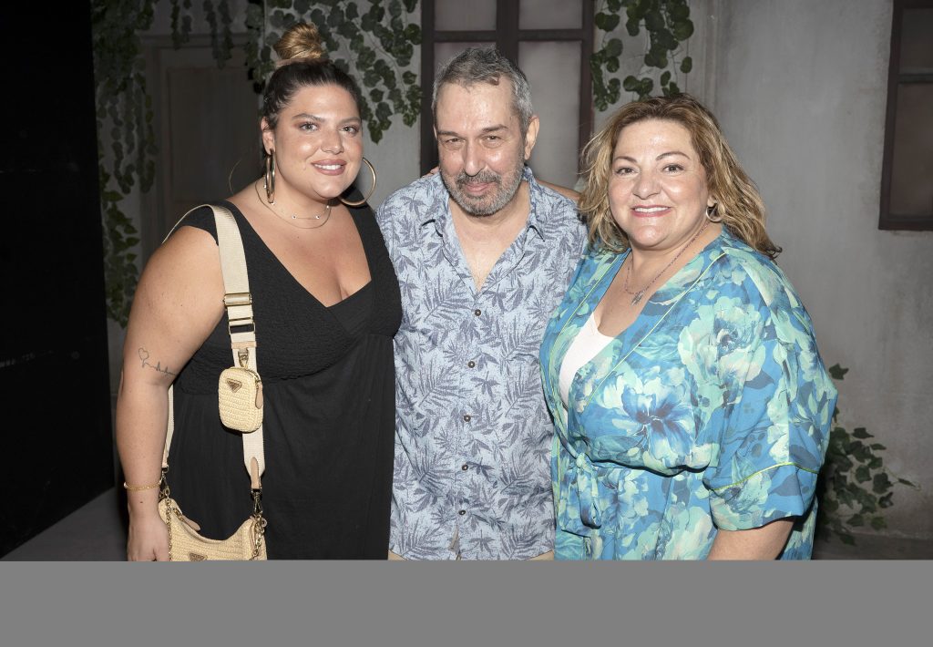 Χρήστος Χατζηπαναγιώτης: Η έκπληξη από τους φίλους του για τα γενέθλια του