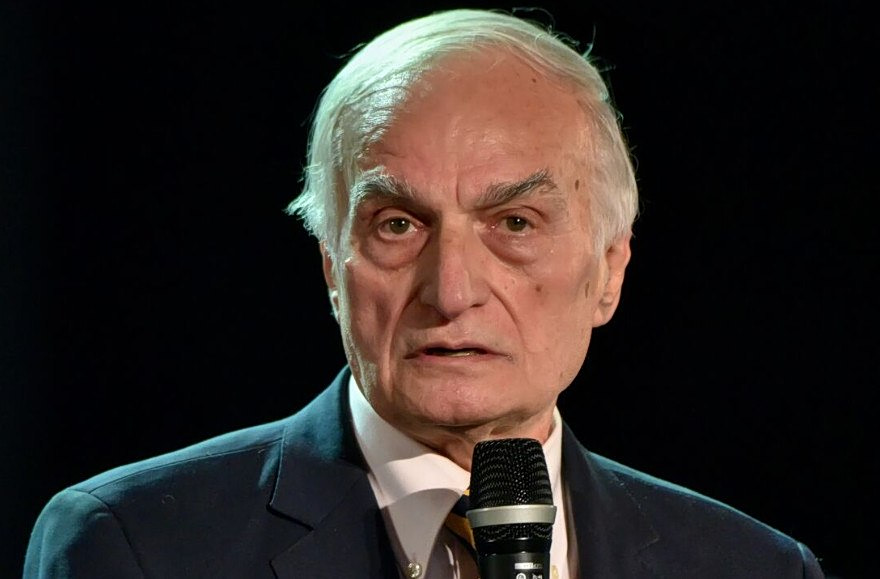 Μανώλης Μαυρομάτης: Πήρε εξιτήριο από το κέντρο αποκατάστασης μετά από 2 χρόνια