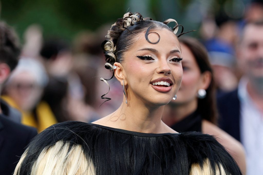 Eurovision 2026: Ποια είναι η Ντάρα που χάρισε στη Βουλγαρία την ιστορική νίκη