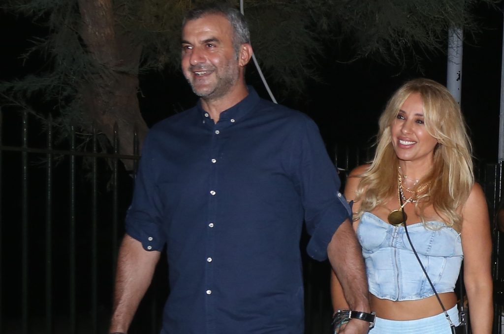 Γωγώ Μαστροκώστα: Νοσηλεύεται σε σοβαρή κατάσταση