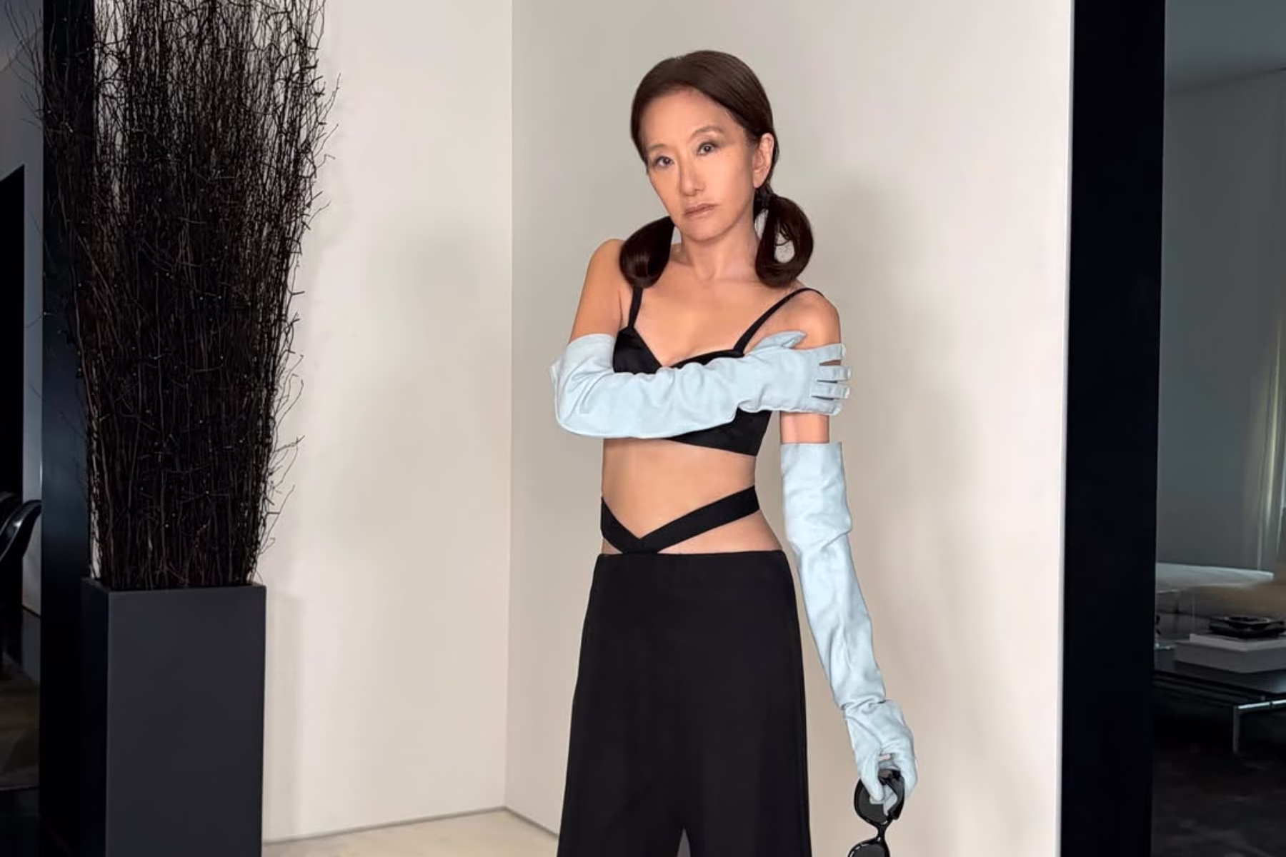 Η καλύτερη διαφήμιση του εαυτού της – Η Vera Wang αναδεικνύει τη σιλουέτα της λίγο πριν τα 77α της